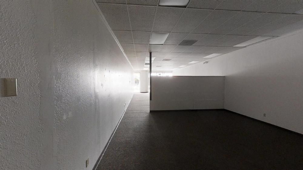 Move-In Ready Retail/Office Storefront @ Downtown Corner: 277 N 5th St, Coalinga, CA 93210